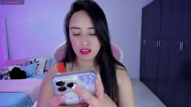 Tinylottie — cum + fuck toy 