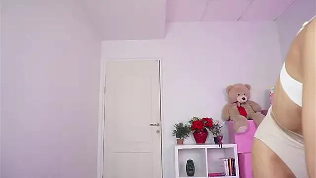 Freechat ZariaVera on StripChat